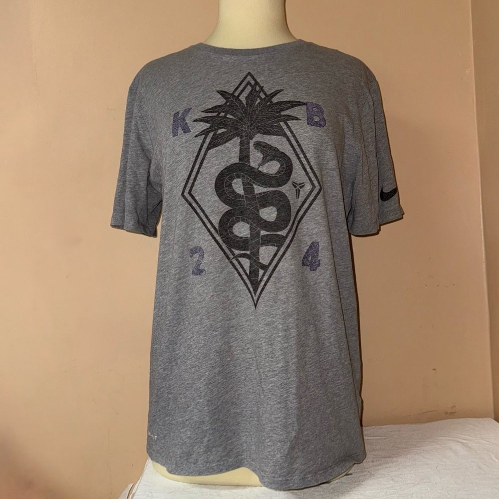 Nike Kobe Bryant Gray shirt L KB 24